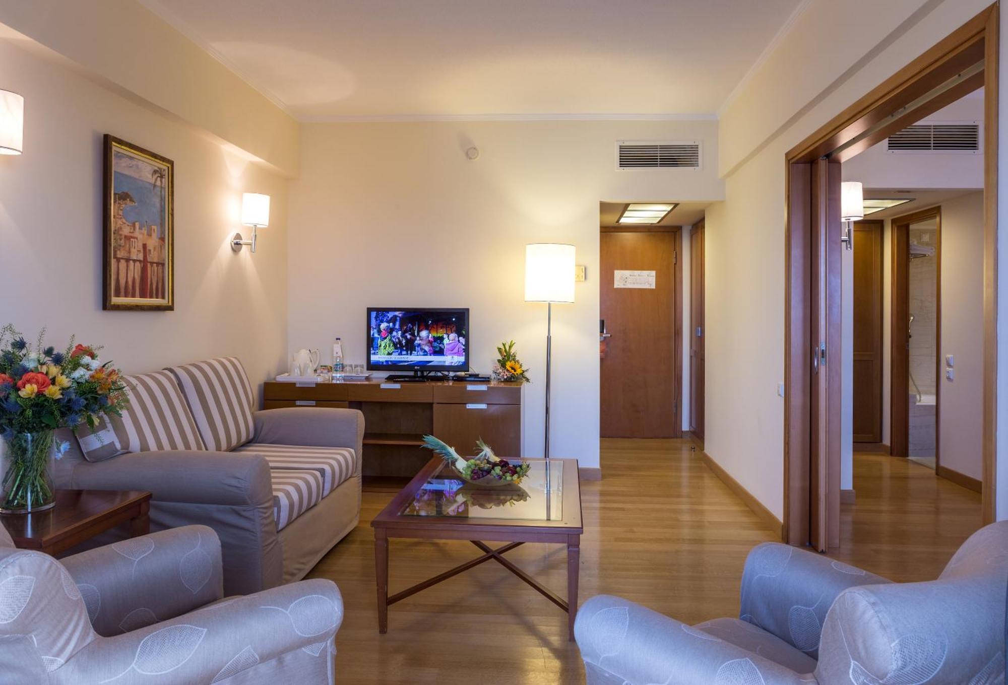 Neptune Luxury Resort Мастихари Экстерьер фото